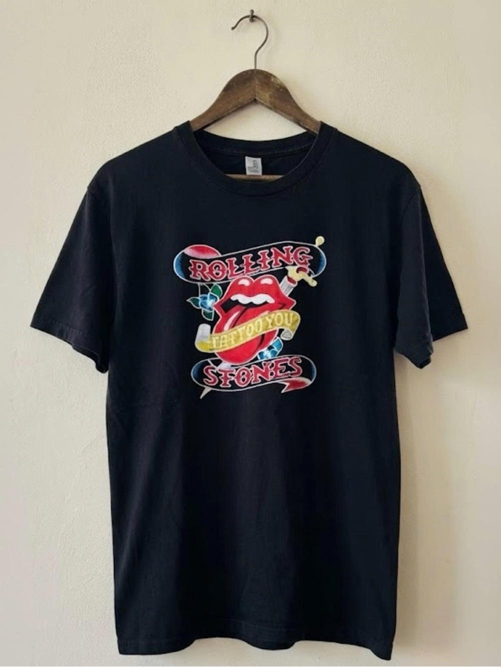 Gildan Black Rolling Stones Graphic Tee with Red Tongue Logo | Unisex Shirt